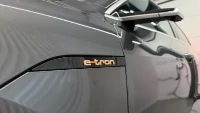 Vendo Audi e-tron Sportback 2020 - 36990 EUR, 52814 km - AUTO.MOTO.pt