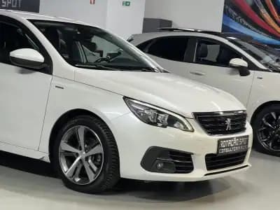 Vendo Peugeot 308 2019 - 11990 EUR, 106000 km - AUTO.MOTO.pt