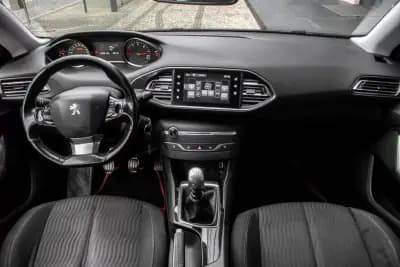 Vendo Peugeot 308 SW 2016 - 7990 EUR, 223142 km - AUTO.MOTO.pt