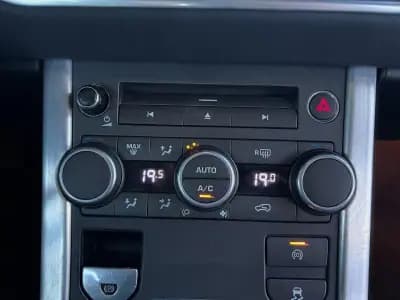 Vendo Land Rover Range Rover Evoque 2015 - 22490 EUR, 199000 km - AUTO.MOTO.pt