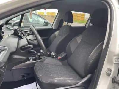 Vendo Peugeot 2008 2016 - 8550 EUR, 133000 km - AUTO.MOTO.pt