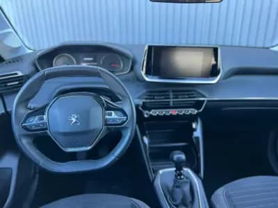 Sell Peugeot 208 2023 - 16250 EUR, 51669 km - AUTO.MOTO.pt