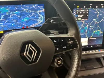 Vendo Renault Mégane E-Tech 2023 - 26950 EUR, 38315 km - AUTO.MOTO.pt