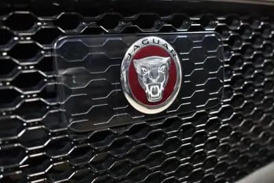 Vendo Jaguar XF 2016 - 25900 EUR, 63375 km - AUTO.MOTO.pt