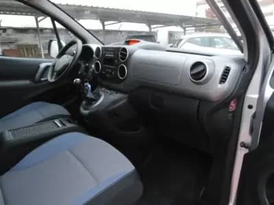 Sell Peugeot Partner 2016 - 12900 EUR, 211456 km - AUTO.MOTO.pt