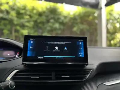 Vendo Peugeot 3008 2022 - 22900 EUR, 94000 km - AUTO.MOTO.pt