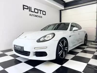 Sell Porsche Panamera 2015 - 43490 EUR, 112611 km - AUTO.MOTO.pt