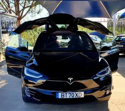 Vendo Tesla Model X 2019 - 59990 EUR, 179000 km - AUTO.MOTO.pt
