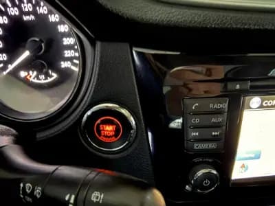 Sell Nissan Qashqai 2015 - 14500 EUR, 171000 km - AUTO.MOTO.pt