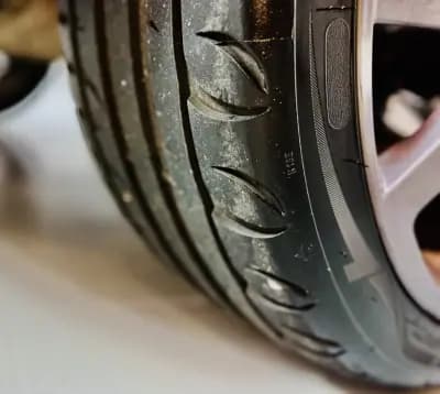 Vendo SEAT Ibiza 2014 - 10250 EUR, 142000 km - AUTO.MOTO.pt