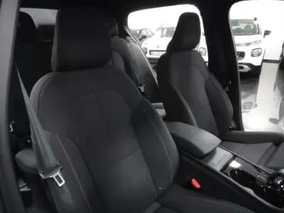 Vendo Volvo XC 40 2022 - 26990 EUR, 111000 km - AUTO.MOTO.pt