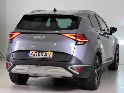 Vendo Kia Sportage 2022 - 23990 EUR, 38151 km - AUTO.MOTO.pt