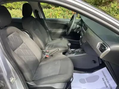 Vendo Citroën C-Elysée 2020 - 9950 EUR, 189000 km - AUTO.MOTO.pt