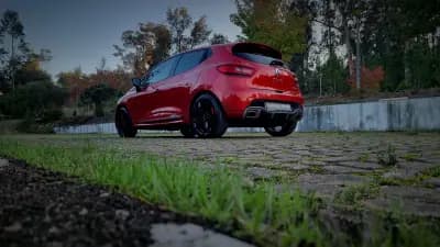 Sell Renault Clio 2014 - 17700 EUR, 146000 km - AUTO.MOTO.pt