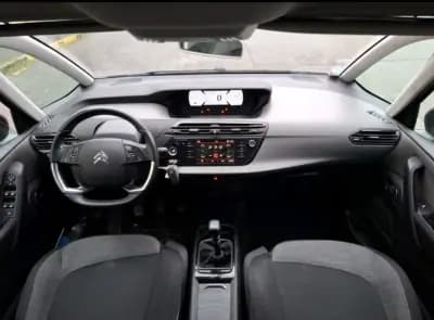 Sell Citroën C4 Grand Picasso 2019 - 10490 EUR, 168410 km - AUTO.MOTO.pt