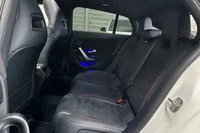 Vendo Mercedes-Benz CLA 250 2022 - 32950 EUR, 38283 km - AUTO.MOTO.pt