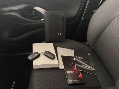 Vendo Mazda 2 2022 - 19500 EUR, 50320 km - AUTO.MOTO.pt