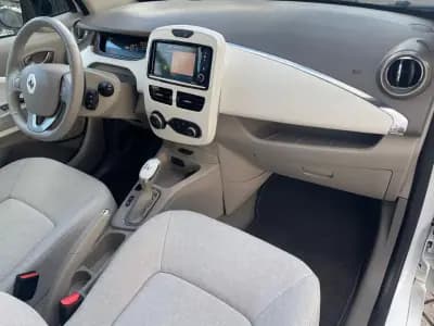 Sell Renault Zoe 2018 - 12500 EUR, 51000 km - AUTO.MOTO.pt