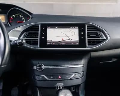 Sell Peugeot 308 SW 2019 - 10990 EUR, 152000 km - AUTO.MOTO.pt