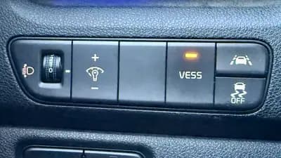 Sell Kia e-Niro 2021 - 20900 EUR, 75925 km - AUTO.MOTO.pt