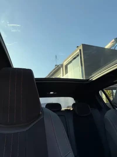 Vendo Peugeot 308 2020 - 14990 EUR, 77418 km - AUTO.MOTO.pt