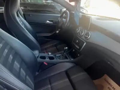 Vendo Mercedes-Benz CLA 200 2016 - 21800 EUR, 150000 km - AUTO.MOTO.pt