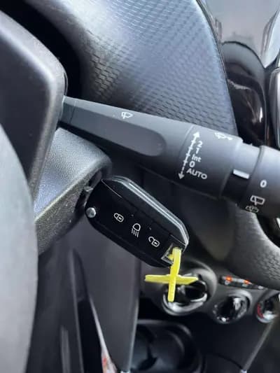 Vendo Peugeot 2008 2019 - 13900 EUR, 39416 km - AUTO.MOTO.pt