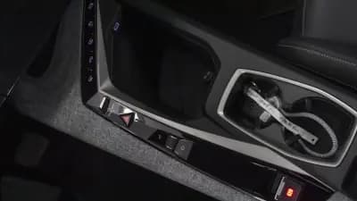 Sell Peugeot 3008 2025 - 32750 EUR, 23000 km - AUTO.MOTO.pt