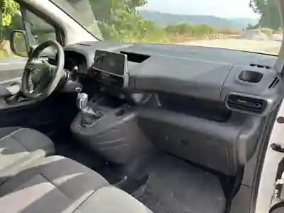 Vendo Opel COMBO V 1.6 CDTI L1H1 ESSENTIAL 2018 - 8250 EUR, 240000 km - AUTO.MOTO.pt