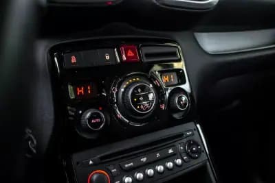 Sell Citroën C3 Picasso 2017 - 7750 EUR, 86402 km - AUTO.MOTO.pt