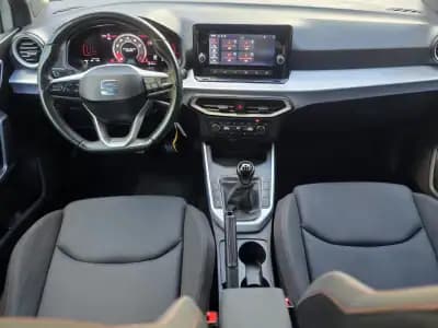 Sell SEAT Arona 2023 - 17750 EUR, 55000 km - AUTO.MOTO.pt