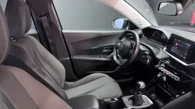 Sell Peugeot 2008 2022 - 16750 EUR, 71000 km - AUTO.MOTO.pt