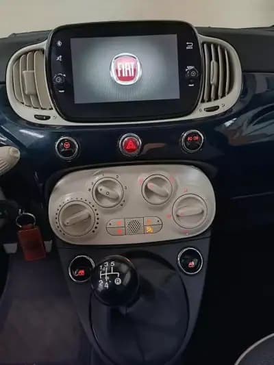 Vendo Fiat 500 2019 - 12999 EUR, 35000 km - AUTO.MOTO.pt