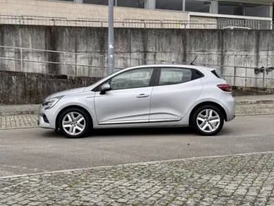 Vendo Renault Clio 2019 - 13500 EUR, 80000 km - AUTO.MOTO.pt