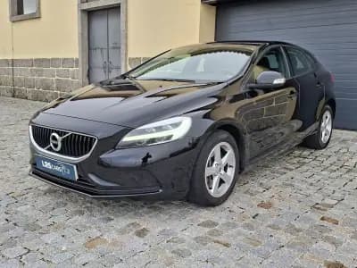 Vendo Volvo V40 2018 - 15990 EUR, 122118 km - AUTO.MOTO.pt