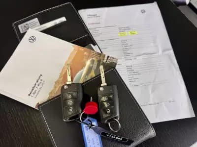 Vendo Volkswagen T-Roc 2020 - 23500 EUR, 88000 km - AUTO.MOTO.pt