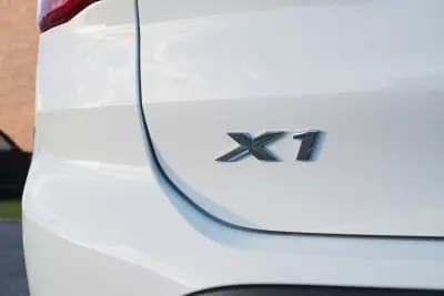 Vendo BMW X1 2022 - 24000 EUR, 107300 km - AUTO.MOTO.pt