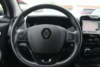 Sell Renault Zoe 2018 - 13750 EUR, 94000 km - AUTO.MOTO.pt