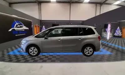 Vendo Citroën C4 Spacetourer 2022 - 12990 EUR, 103300 km - AUTO.MOTO.pt