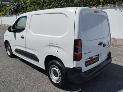 Vendo Citroën Berlingo 2020 - 10990 EUR, 158400 km - AUTO.MOTO.pt