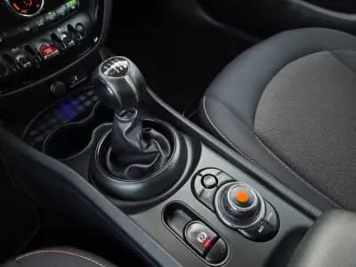 Sell MINI Clubman 2018 - 15990 EUR, 184000 km - AUTO.MOTO.pt