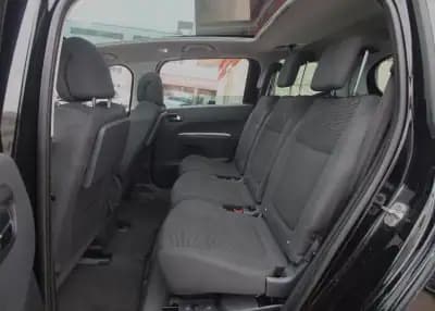 Vendo Peugeot 5008 2015 - 7450 EUR, 221000 km - AUTO.MOTO.pt