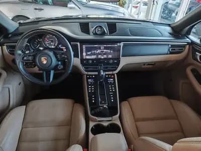 Vendo Porsche Macan 2024 - 88600 EUR, 20700 km - AUTO.MOTO.pt