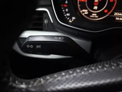 Sell Audi A4 Avant 2016 - 20950 EUR, 253446 km - AUTO.MOTO.pt