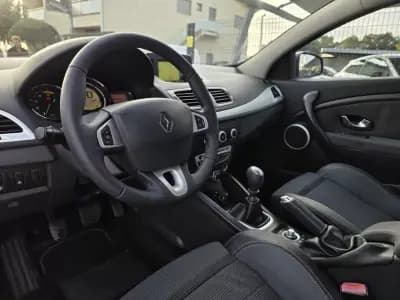 Vendo Renault Mégane Coupe 2011 - 8990 EUR, 234000 km - AUTO.MOTO.pt