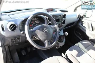 Sell Citroën Berlingo 2018 - 10500 EUR, 186000 km - AUTO.MOTO.pt