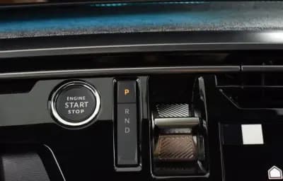 Sell Peugeot E-3008 2024 - 33000 EUR, 12000 km - AUTO.MOTO.pt