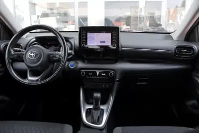 Sell Toyota Yaris 2022 - 21900 EUR, 71200 km - AUTO.MOTO.pt