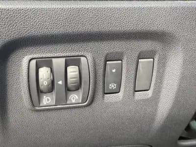 Vendo Renault Captur 2017 - 12500 EUR, 112400 km - AUTO.MOTO.pt