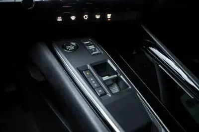 Vendo Peugeot 508 SW 2024 - 29750 EUR, 31133 km - AUTO.MOTO.pt